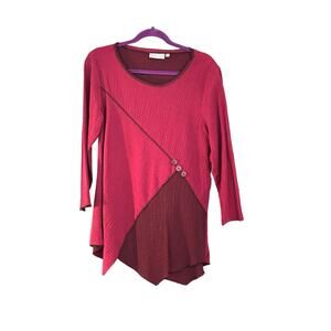 Habitat Red Womans Top Size Medium Gauze Feel textured Button Accents Lagenlook